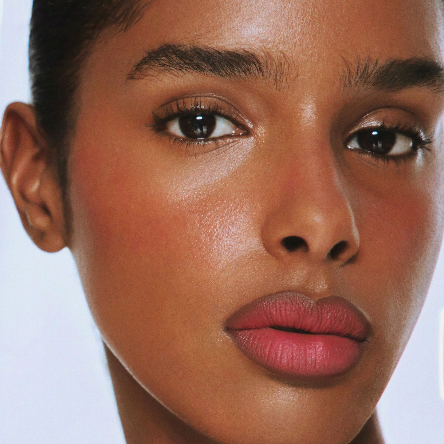 Plumping Matte Powder Lipstick